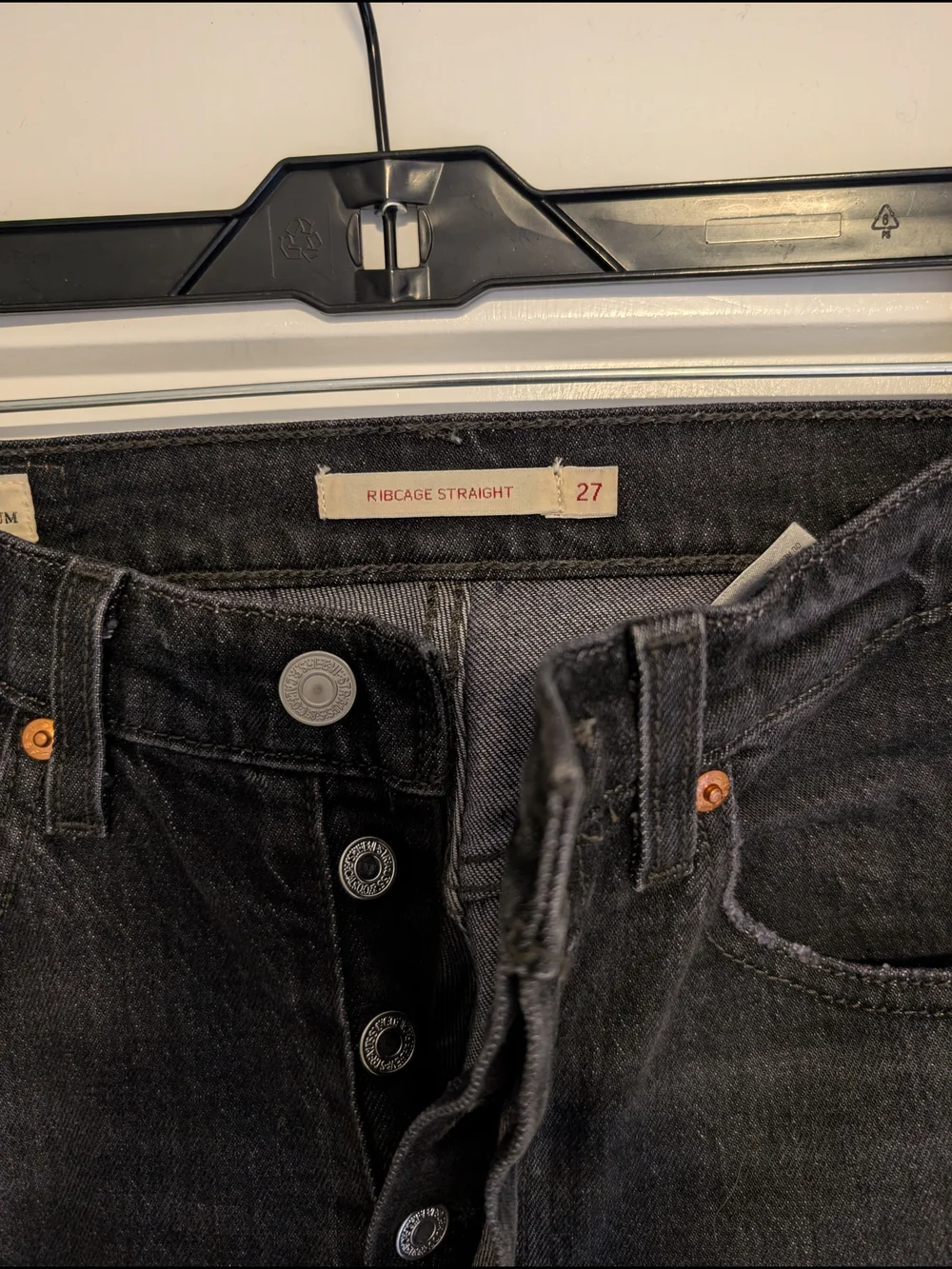 Levi's Women's ribcage Straight Black Jeans